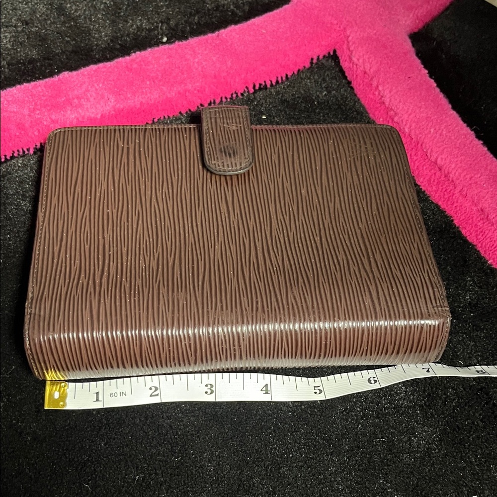 Louis Vuitton Brown Wallet - Picture 3 of 9
